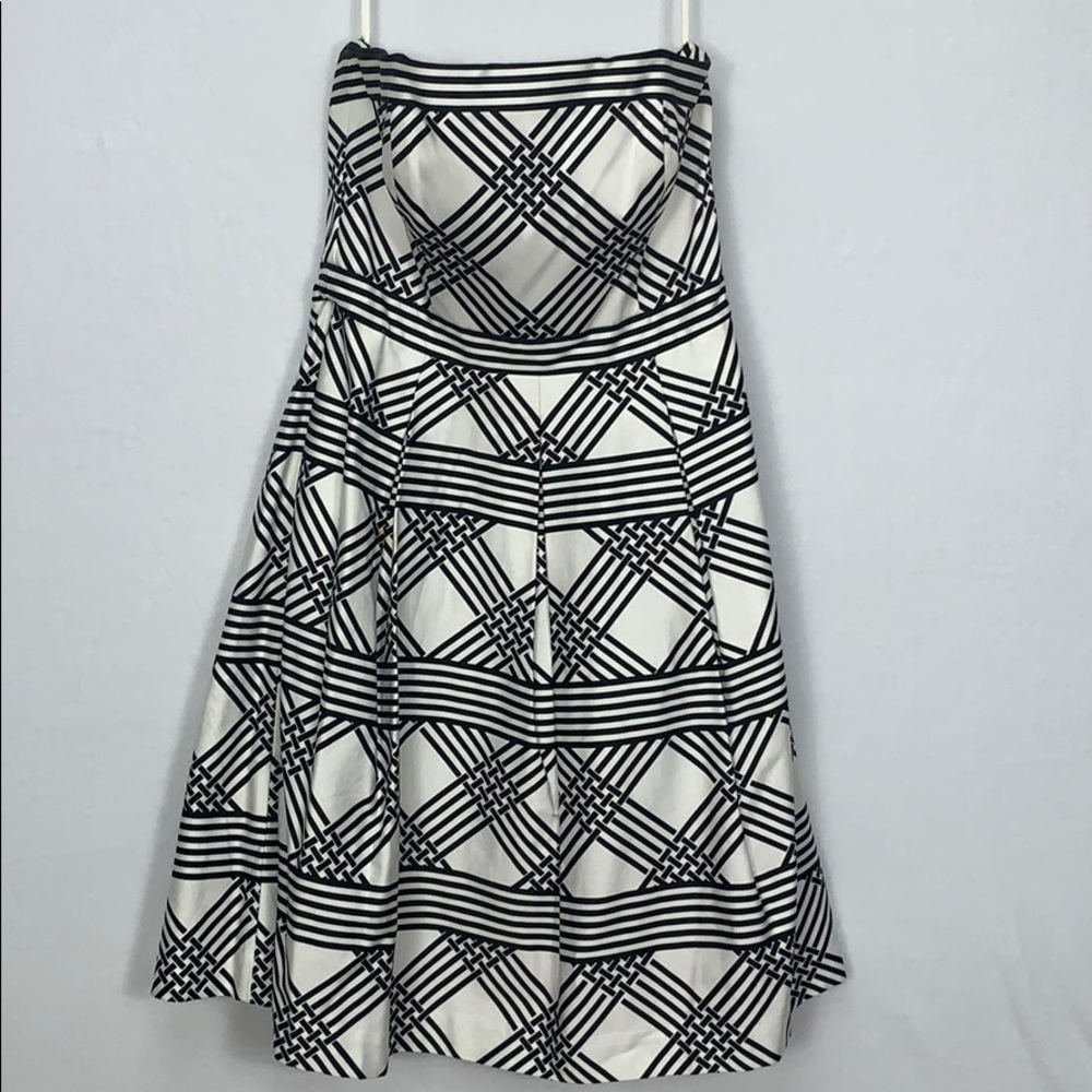 White House Black Market Strapless Dress Size 6